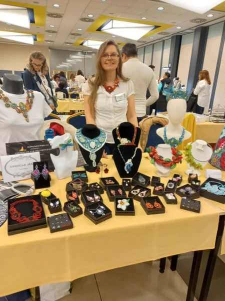 Messenger_creation_D00C27E9-F390-4BB6-A032-F68A1F273D5F