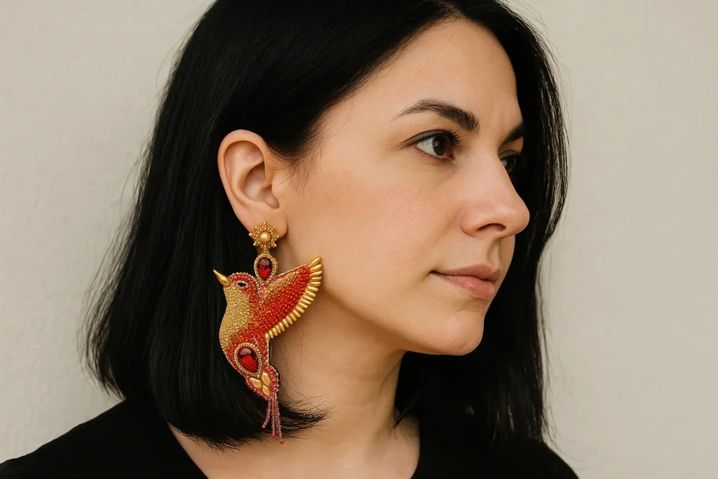 gyöngyhímzett főnix fülbevaló jgsoutache