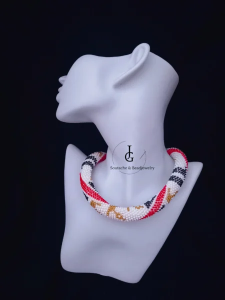 Anchor neckace
